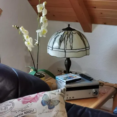In Wilhelmsfehn Mit Grossem Balkon Wiesmoor